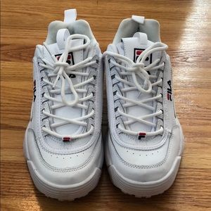 womens fila disrupters